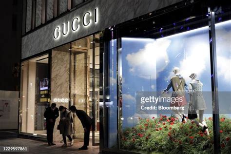 employee gucci kering|when did kering acquire gucci.